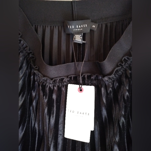 Ted Baker Gjill Velvet Pleated Black Skirt - 3 - Picture 6 of 7
